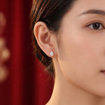 Load image into Gallery viewer, Aurum Pear Stud