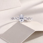 Load image into Gallery viewer, Chaîne d'Éclat Moissanite Ring