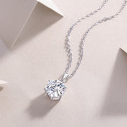 eclat-pur-moissanite-necklace-1