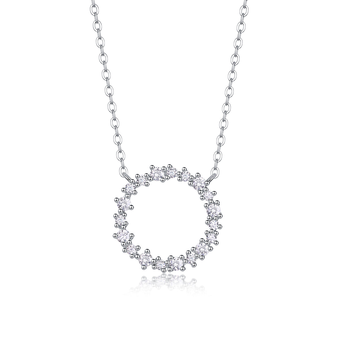 Cercle d'Élégance Moissanite Necklace