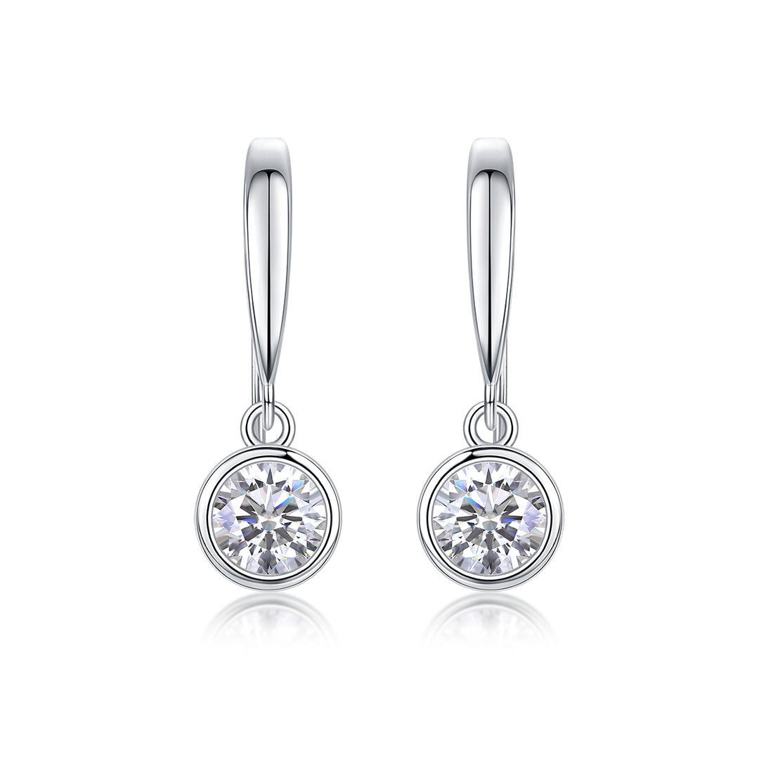 Éclat Bezel Moissanite Earrings