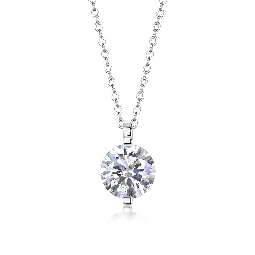 Éclat Délicate Moissanite Necklace