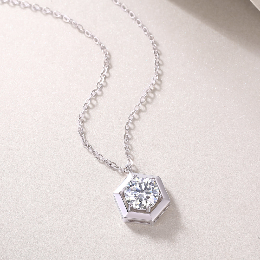 Éclat Hexagonal Moissanite Necklace