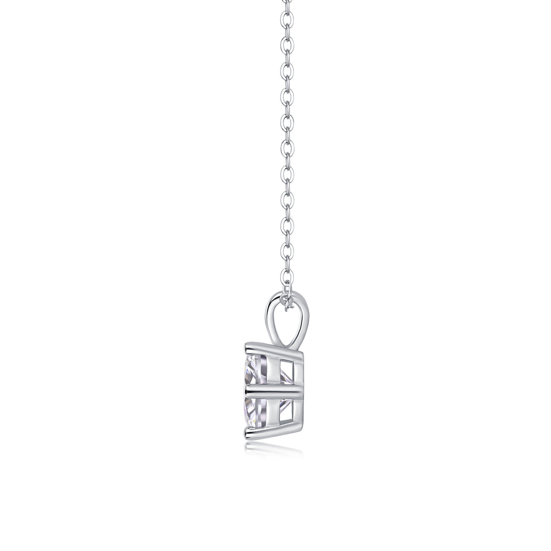Éclat Solitaire Moissanite Necklace