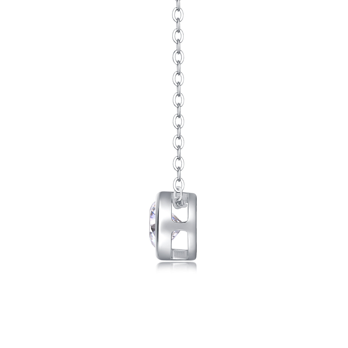 Éclat Bezel Moissanite Necklace