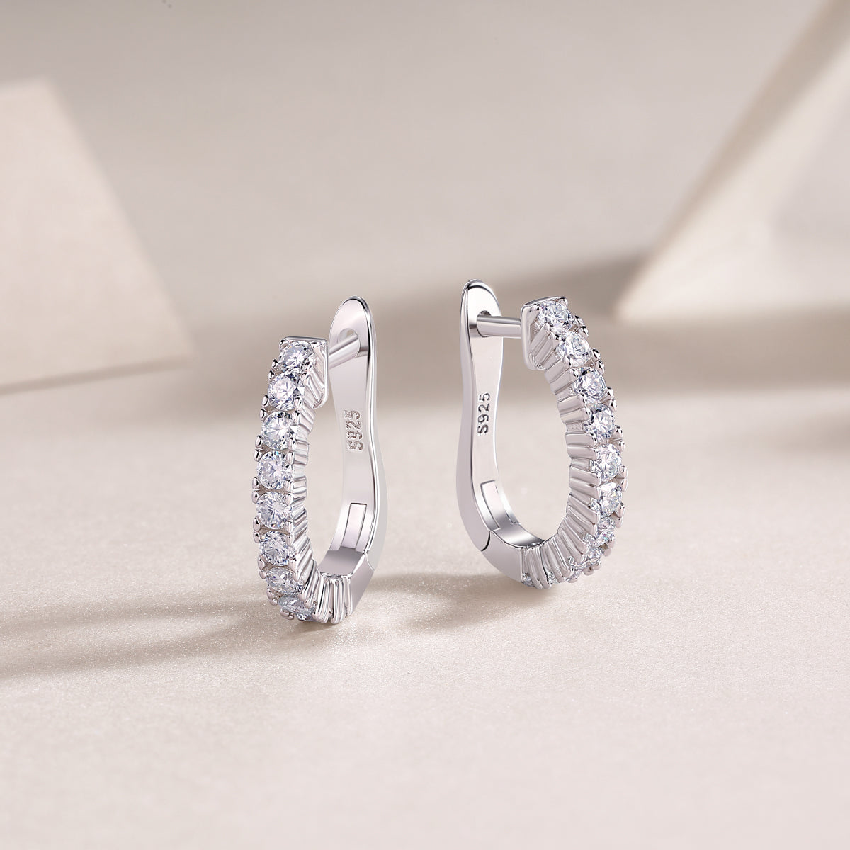 Pavé de Lumière Moissanite Hoop Earrings