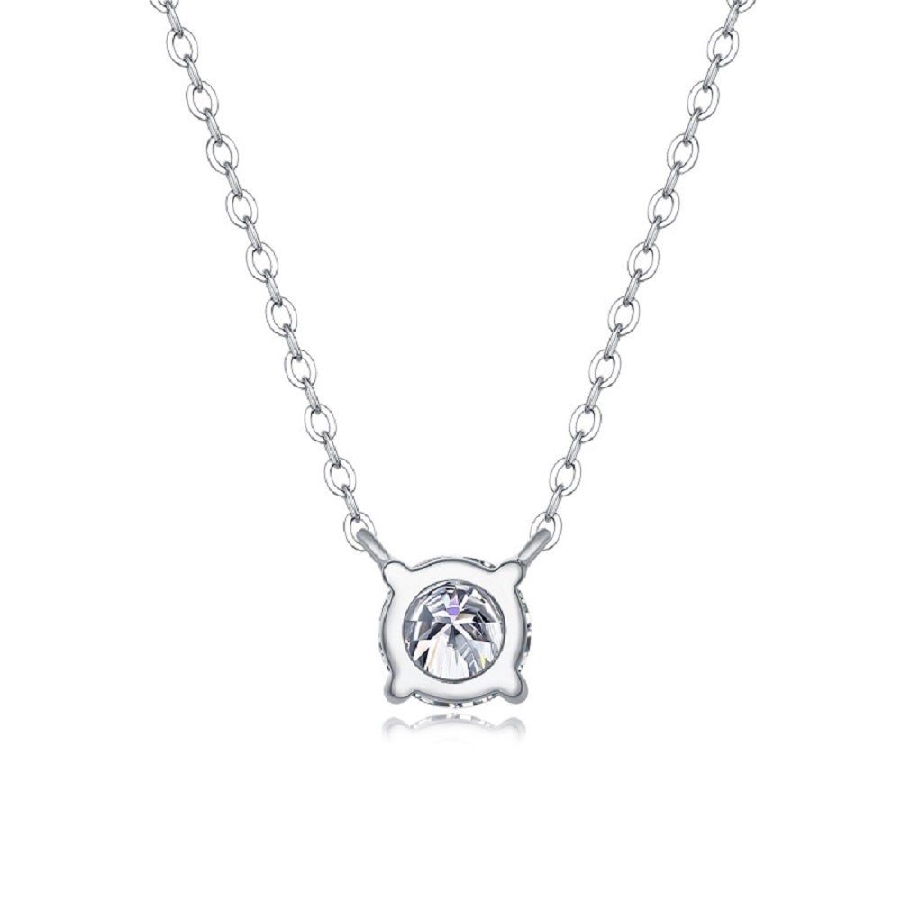 Éclat Essentiel Moissanite Necklace