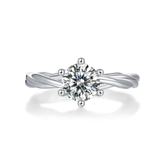 Éclat Entrelacé Moissanite Ring