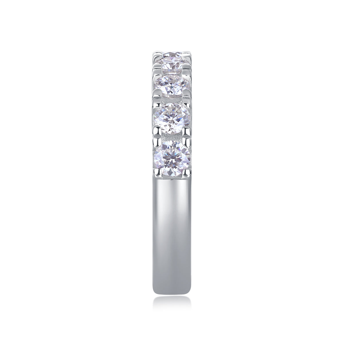 Célébration Éternelle Moissanite Band