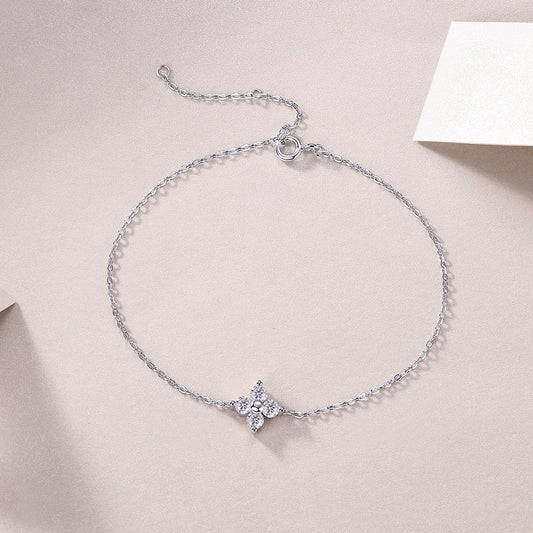 Fleur de Lumière Moissanite Bracelet