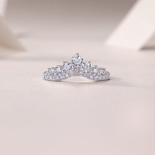 Tiare Royale Moissanite Ring