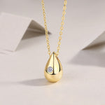 Load image into Gallery viewer, aurum-droplet-moissanite-necklace-1

