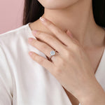 Load image into Gallery viewer, Éclat Solitaire Moissanite Ring