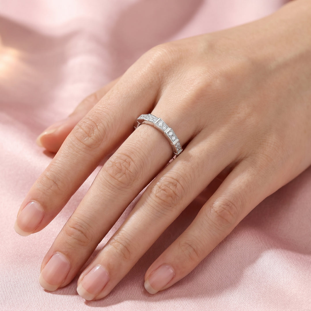 Pavé Serpentina Moissanite Ring